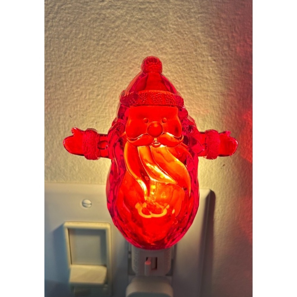 Vintage Red Plastic Santa Claus Christmas Night Light‎ Swivel Plug